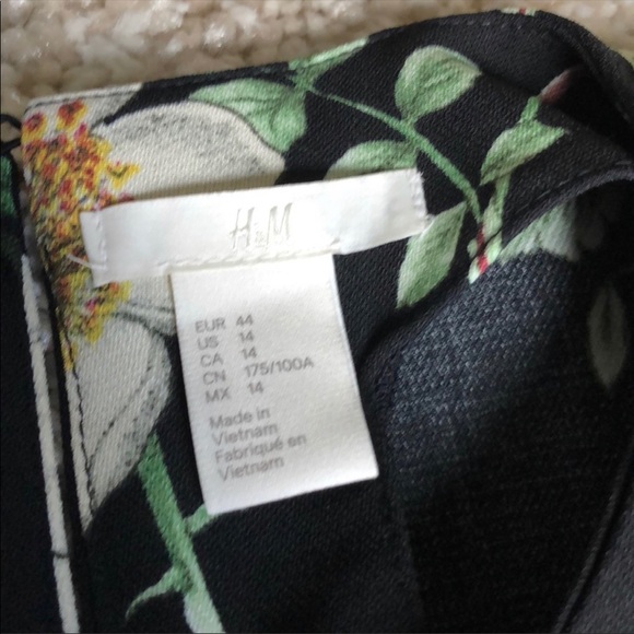 Floral dress - Picture 3 of 4